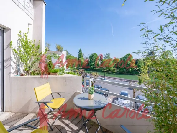 VUE IMPRENABLE SUR LA MARNE RARE 4 PIÈCES AVEC BALCON, BOX