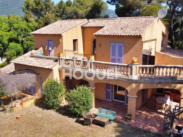 Maison Vente Cavalaire-sur-Mer 5p 184m² 1490000€