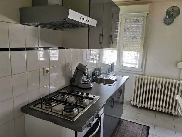 APPARTEMENT LOUE