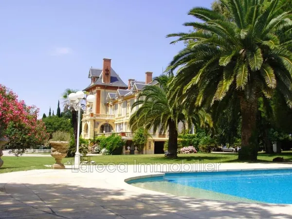 Achat Château Pyrénées Orientales