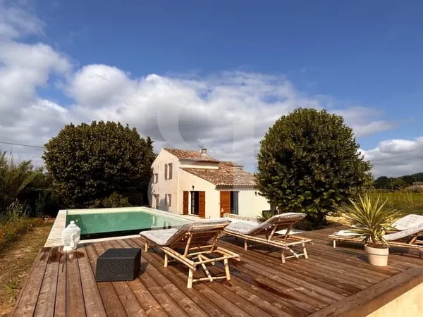 Charmant mas en pierres avec piscine à Vaison-la-Romaine