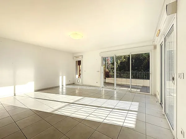 Lumineux et Spacieux T3 - Port Marianne/Parc Charpak