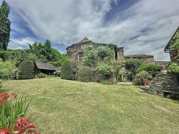 Maison 7 chambre(s) à vendre