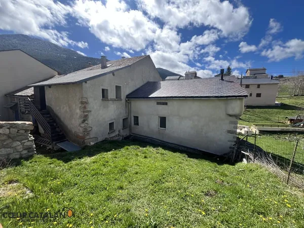 A VENDRE- MATEMALE - MAISON T5 - JARDIN 372M2 + GARAGE