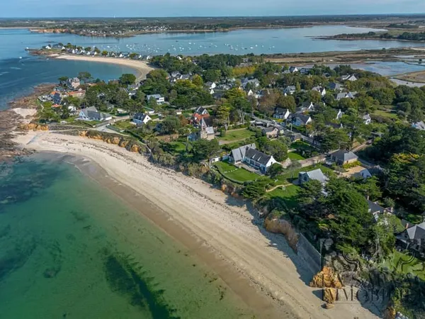 QUIMIAC- PROPRIÉTÉ D'EXCEPTION AVEC VUE PANORAMIQUE SUR L'OCÉAN ET ACCÈS PRIVATIF À LA PLAGE