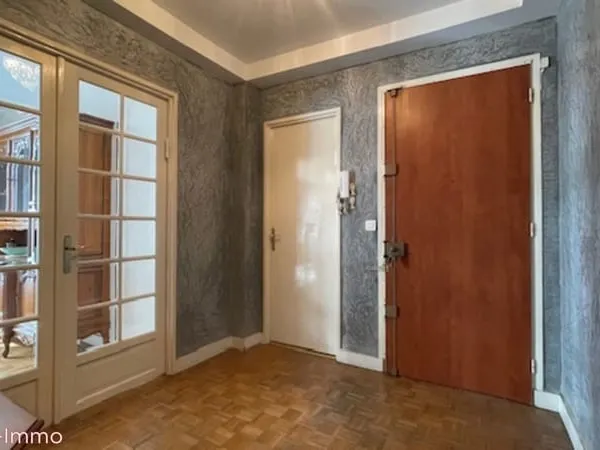 Appartement 4 pièces de 90 m² au Raincy.quartier Thiers / Nicolas Carnot,