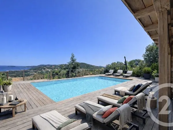 Maison 8 pièces 157 m²