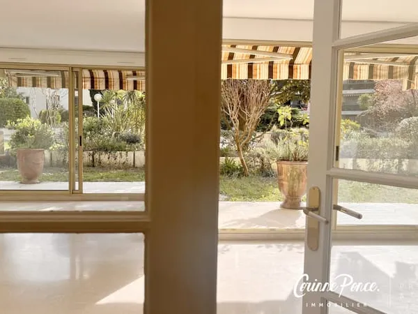 APPARTEMENT DE 160M2 DE PLEIN PIED AVEC JARDIN, TERRASSE, G