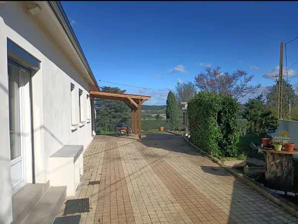Aux portes de Béziers, très belle villa de plain pied, parce
