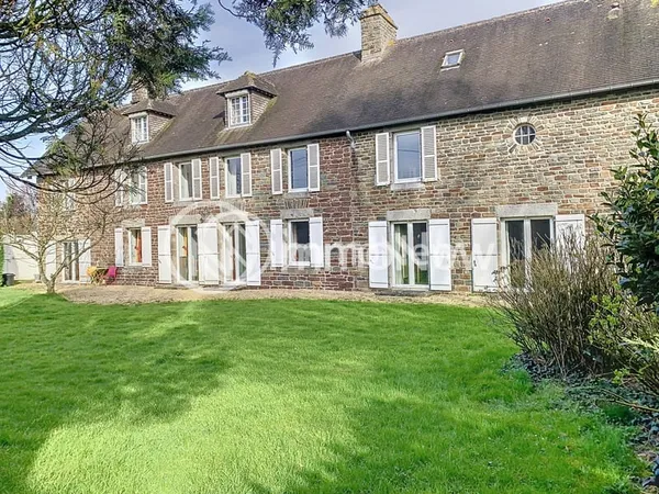 Maison familiale de caractère/Saint Sauveur la Pommeraye/ Gr