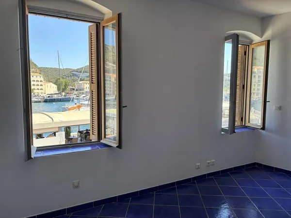 Appartement avec vue sur la marine de Bonifacio