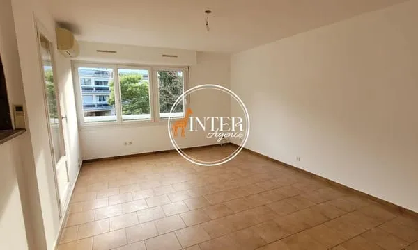 APPARTEMENT T3 CENTRE-VILLE AU CALME AVEC PARKING EXPO SUD