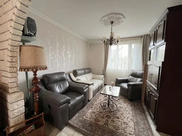 Maison 5 chambres avec sous-sol total