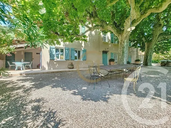 Maison 7 pièces 229 m²
