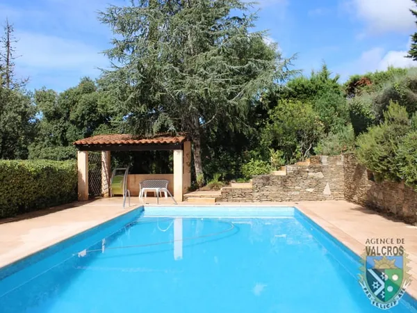 A VENDRE VILLA T7 PISCINE GARAGE - VUE PANORAMIQUE PROCHE DU