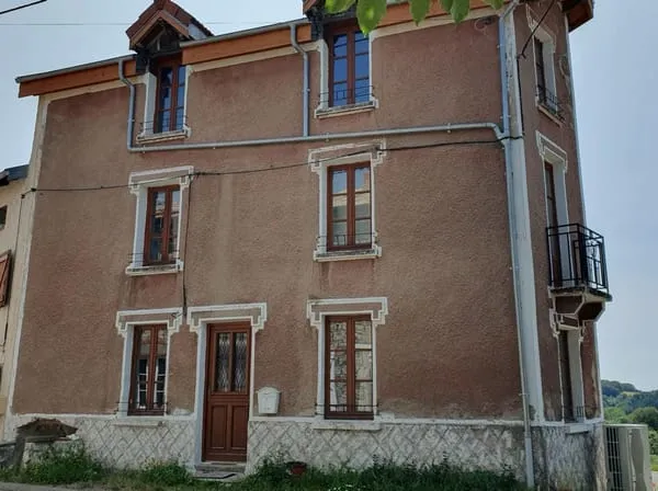 Maison de village - 3 niveaux