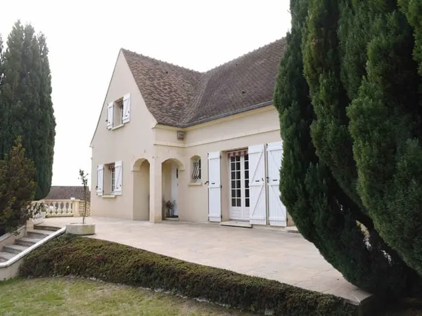 PROPRIETE T5 AXE COMPIEGNE NOYON (60) OISE