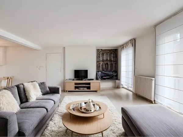 Dpt Yvelines (78), à vendre LA CELLE SAINT CLOUD maison familiale avec sous-sol en rez-de-jardin
