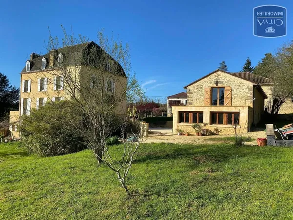 Maison 10 pièces 350 m²