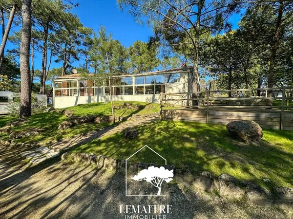 LA PALMYRE (17570) Maison T6 136 m2 4 chambres Parc