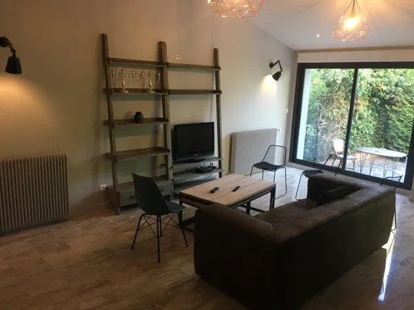Appartement Location Bourg-la-Reine 1p 18m² 850€