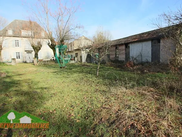 Maison et villa de prestige Vente Siradan 14p 261m² 155000€