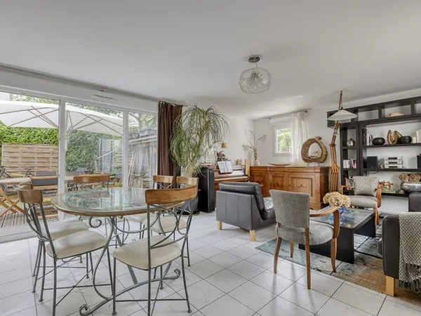 Maison Nanterre proche place de la Boule 6 pièces 130 m2