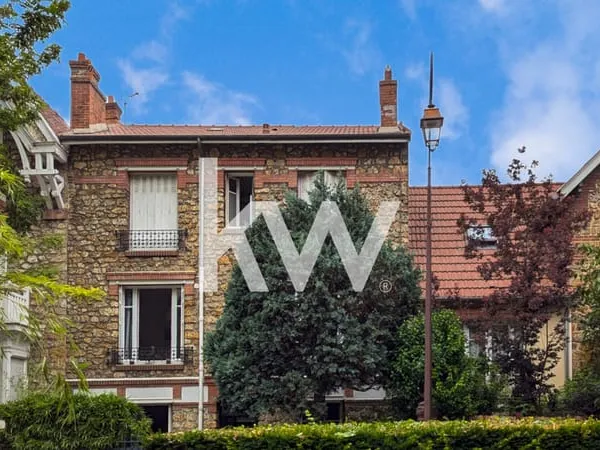 ENGHIEN LES BAINS : maison F9 (147 m²) en vente
