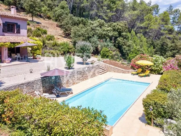 LES ARCS : maison de campagne, 4 chambres et piscine chauffée