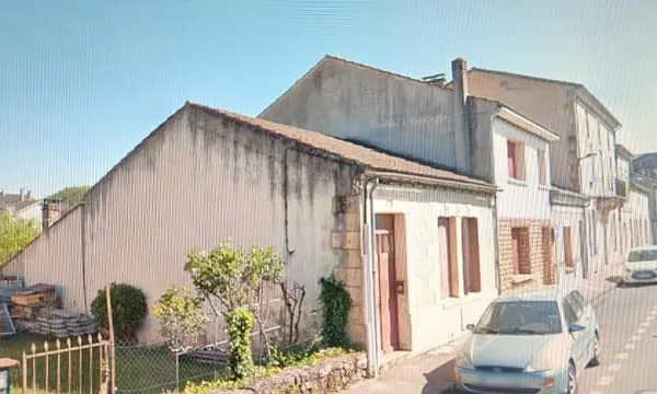LALINDE MAISON DE BOURG À RESTAURER SH 61 M² ENVIRON, 2 CHAMBRES