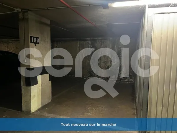 Stationnement Location Paris  8m² 110€