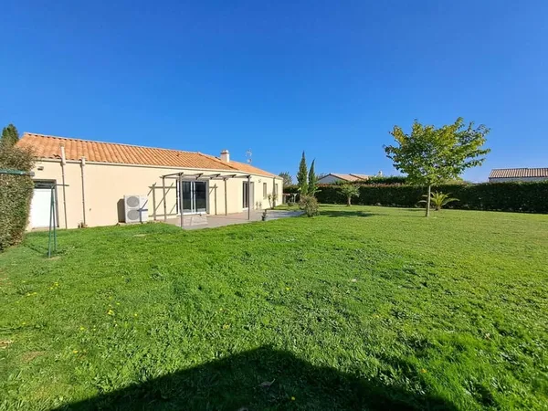 Plain-pied avec 3 chambres proche Fontenay-le-Comte