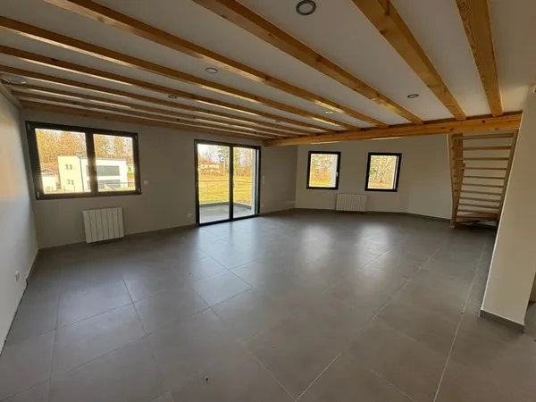 Grand Duplex CHARNOZ SUR AIN CENTRE