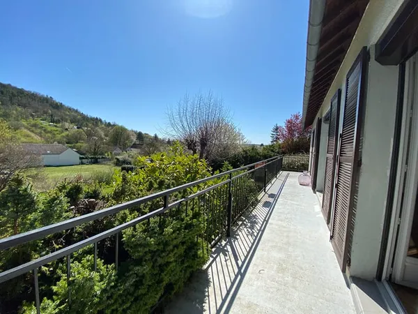 Maison 10 minutes Joigny entre Sens et Auxerre 5 chambres