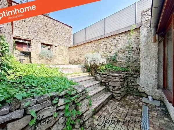 Maison en pierre de caractère - volumes exceptionnels - proximité Luxembourg