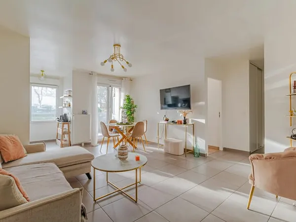 Appartement 3 pièces 63m² à Longjumeau - Balcon sud-ouest et double parking