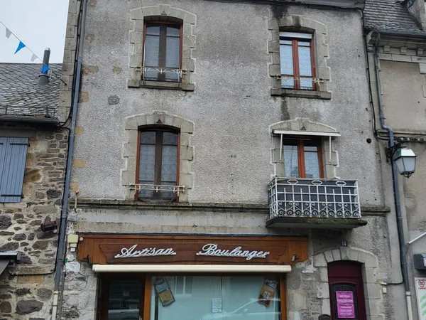 Au coeur du centre ville de Riom-es-Montagnes