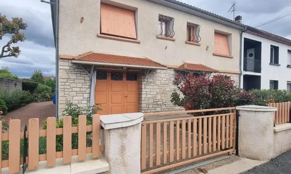 A 5mn de PERIGUEUX. Viager occupé d'une maison 130m2 sur une personne de 84 ans