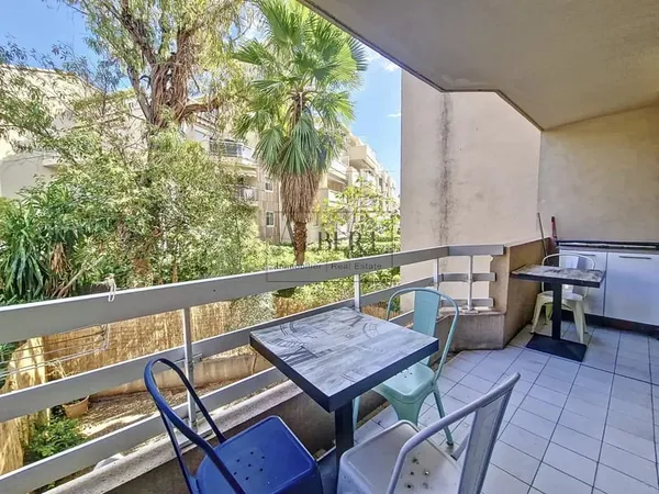 EXCLUSIVITE CANNES ANGLAIS 2P TERRASSE GARAGE