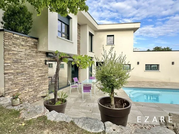 VILLA CONTEMPORAINE D'EXCEPTION - DIJON