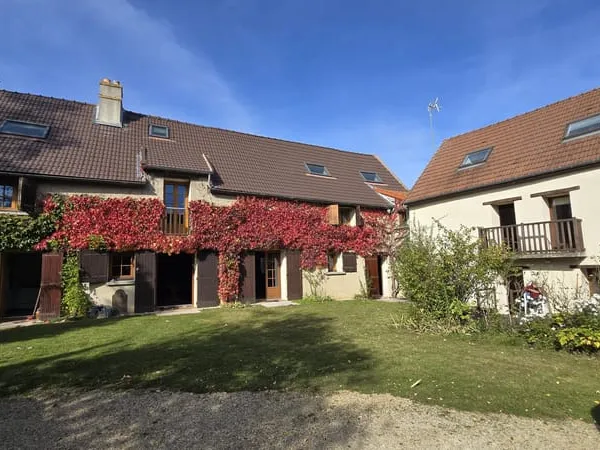 FERME AVEC 445M2 DE BÂTI - 1 MAISON PRINCIAPLE, 1 MAISON ATT