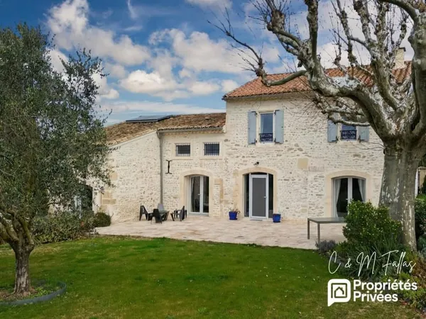 Mas d'exception 300 m² en Provence -Élégance, confort et sérénité
