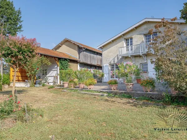 Maison de charme 358m2 habitables sur une parcelle de 10 000
