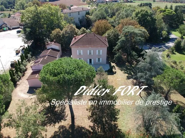 MAISON DE MAITRE ENTIEREMENT RENOVEE AVEC PIGEONNIER ET CHAMBRE D'HOTE EVOLUTIVE EN GITE, PARC ARBOR