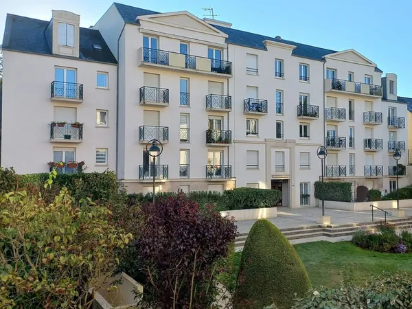 Appartement 4 pièces proche commerces et écoles