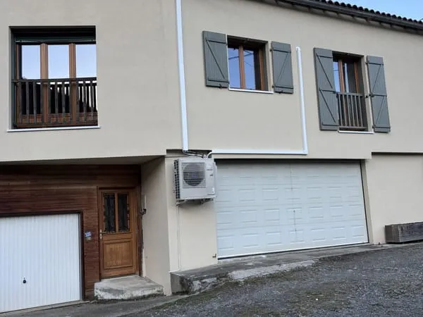 ASPET MAISON T4 NON MEUBLEE AVEC GARAGE