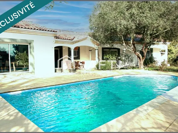 Villa d'architecte avec piscine, sans travaux