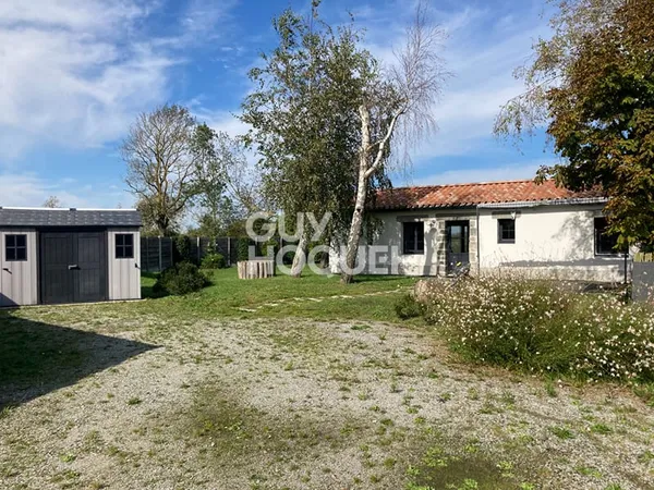 Maison rénovée dans un domaine privé !