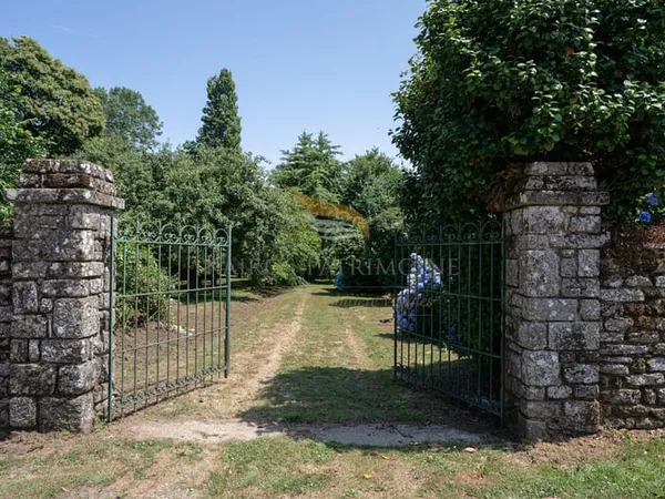 MANOIR DE CARACTERE AUX PORTES DE VANNES ET DES PLAGES