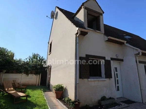 Maison 5 pièces de 80 m² avec jardin